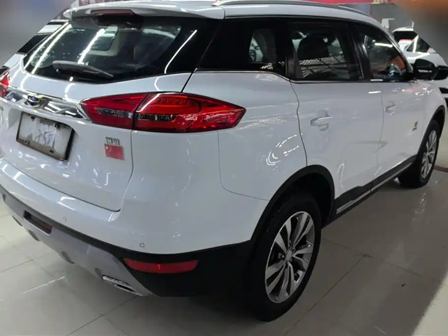 Geely Atlas