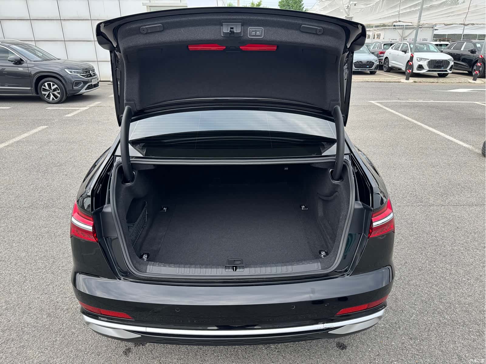 Audi A6L, 2024 10