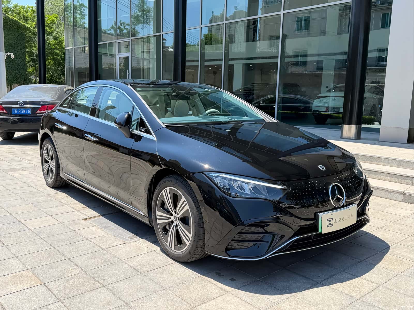 Mercedes-Benz EQE, 2025 все фото