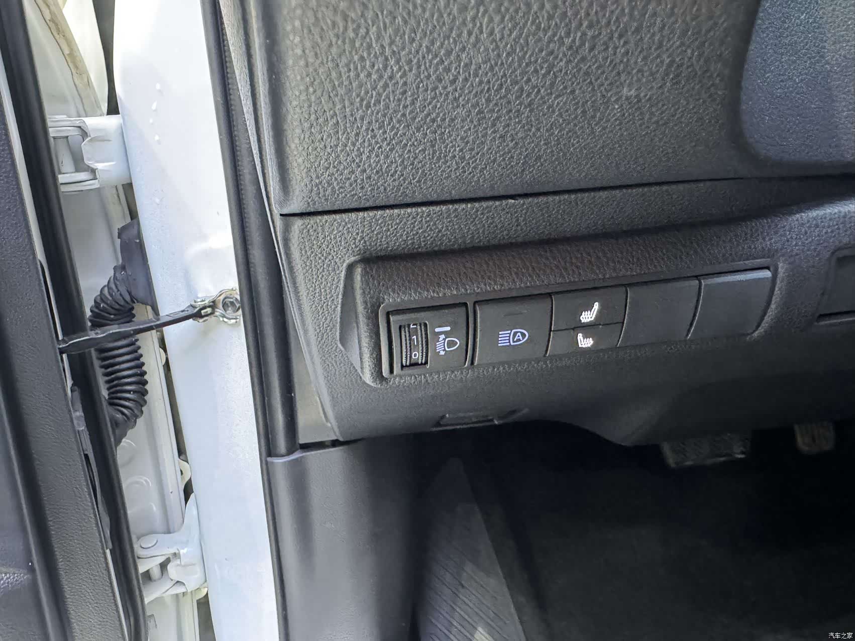 Toyota Levin, 2023 все фото