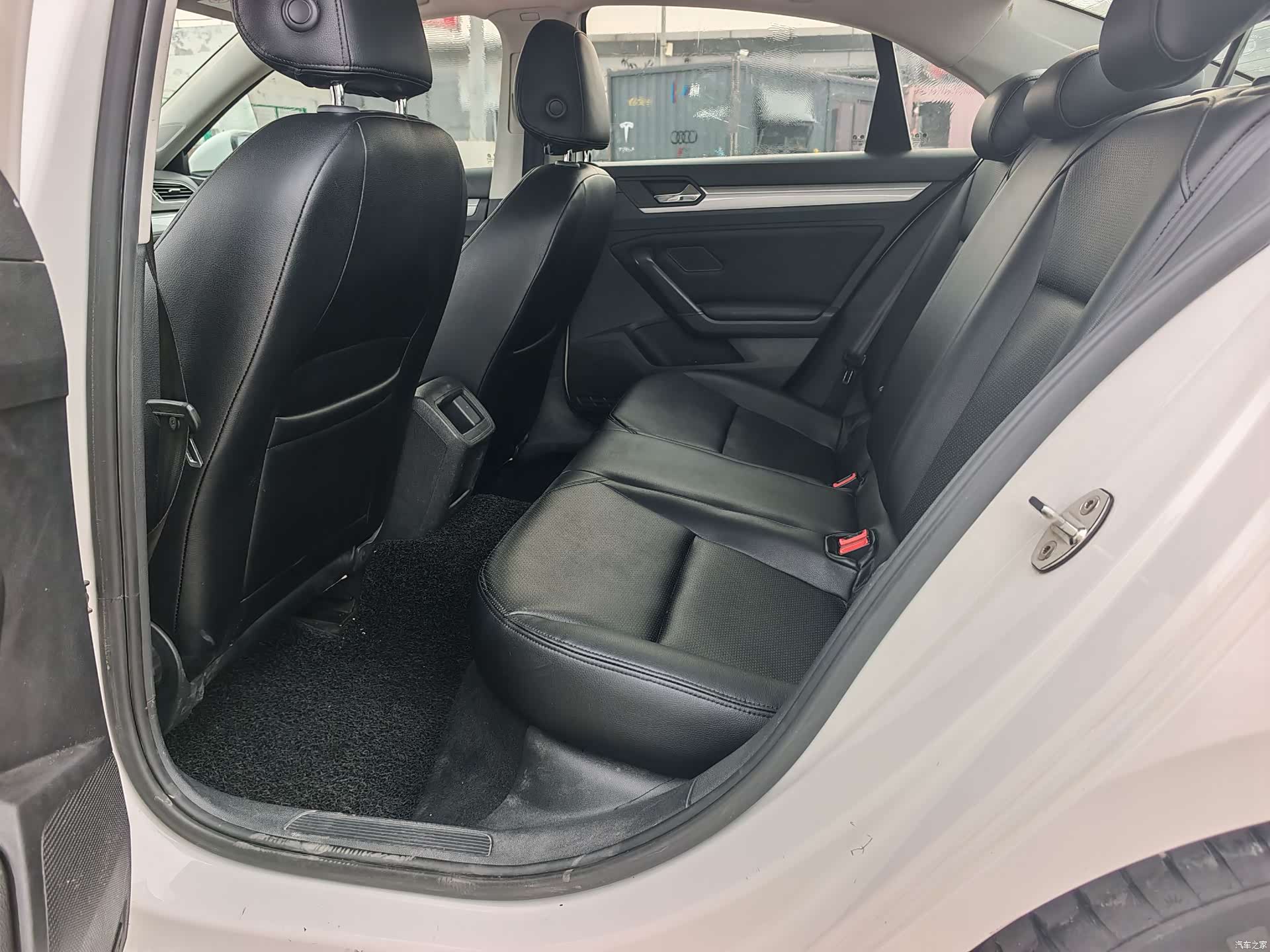 Volkswagen Lamando, 2016 10