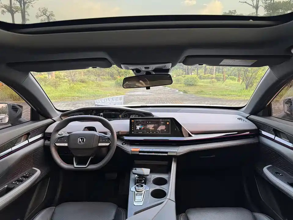 Changan UNI-V
