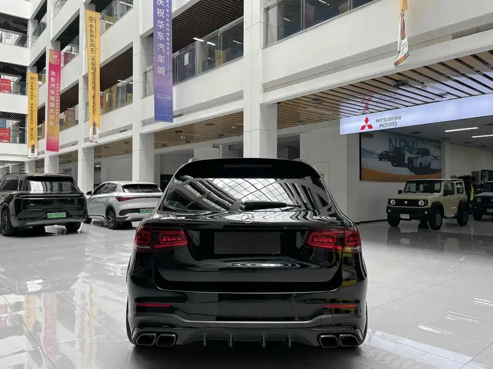 Mercedes-Benz GLC AMG