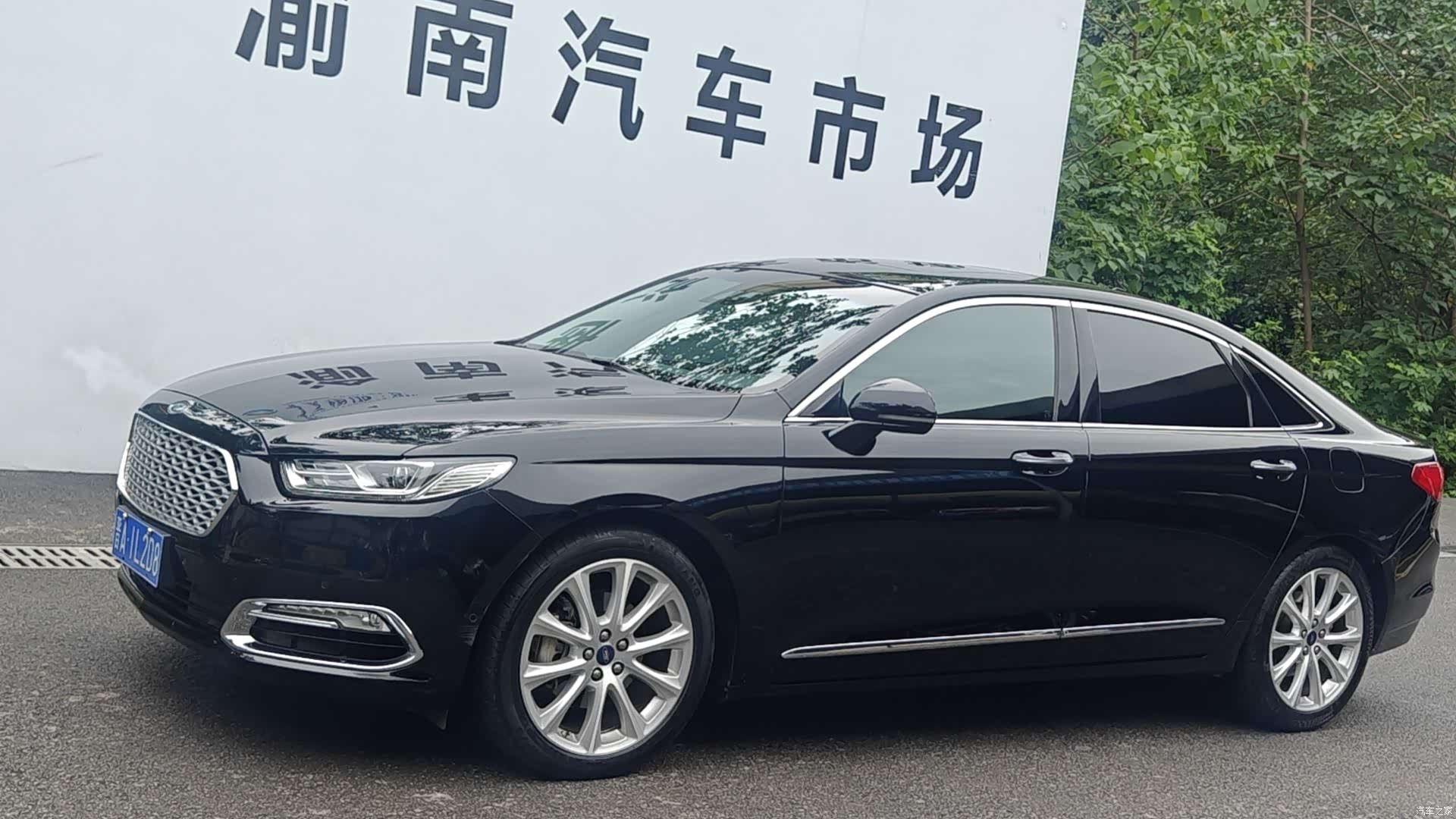 Ford Taurus, 2019 все фото