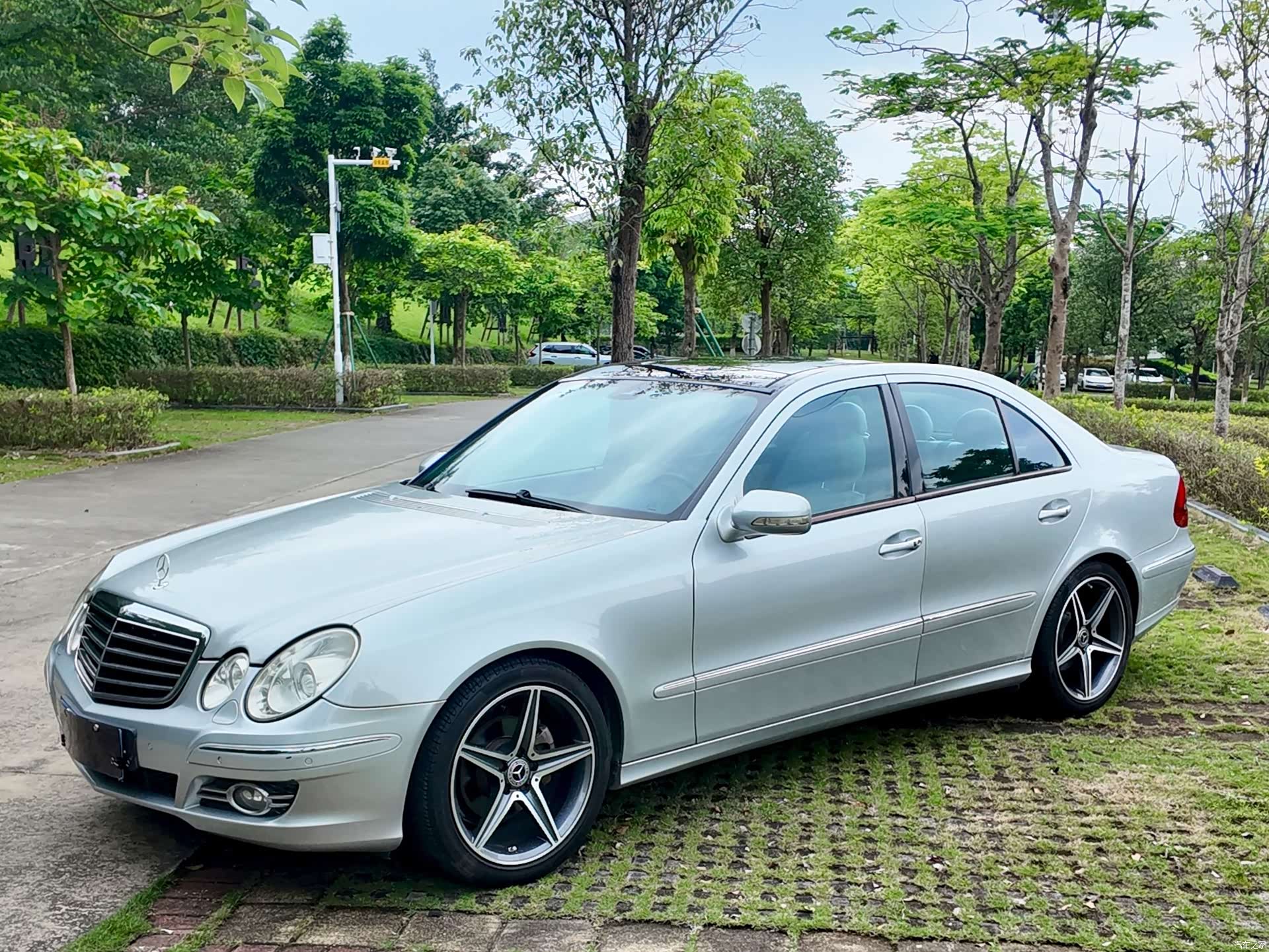 Mercedes-Benz E-Class, 2008 28