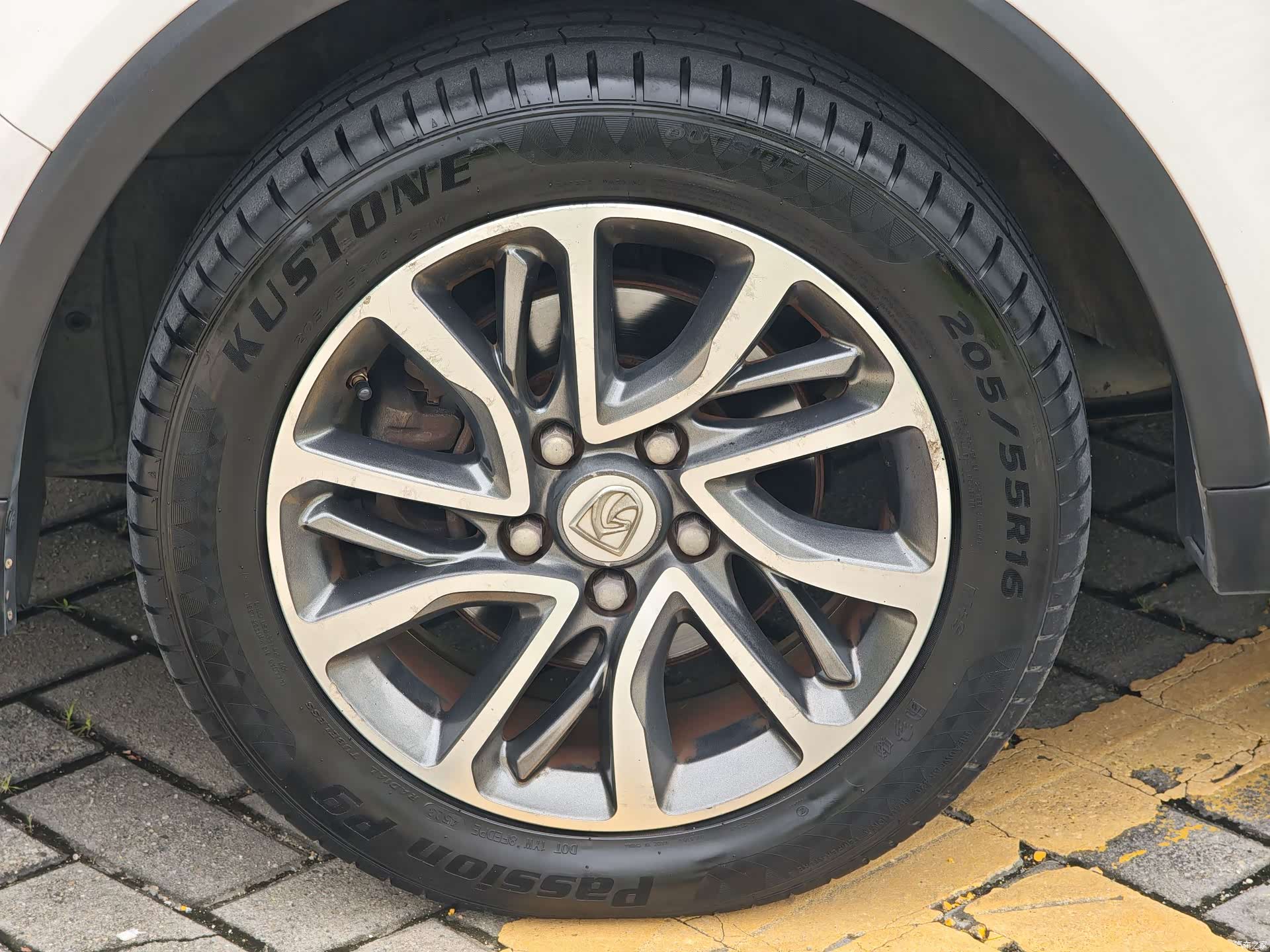 Wuling 730, 2019 13