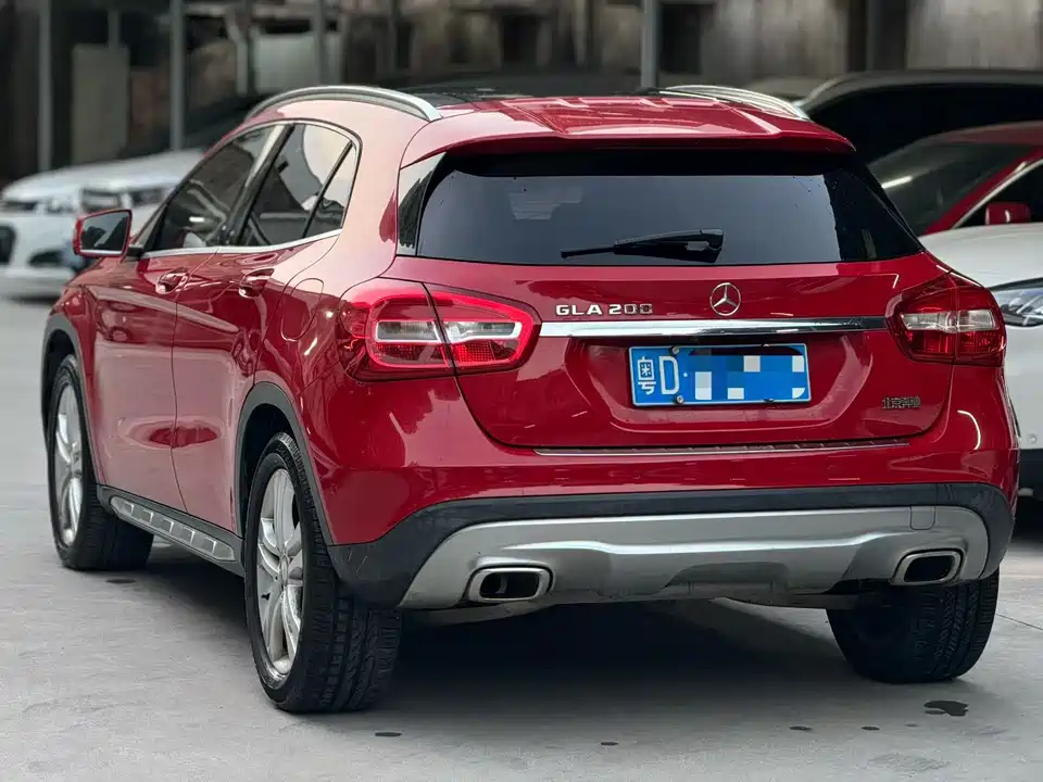 Mercedes-Benz GLA