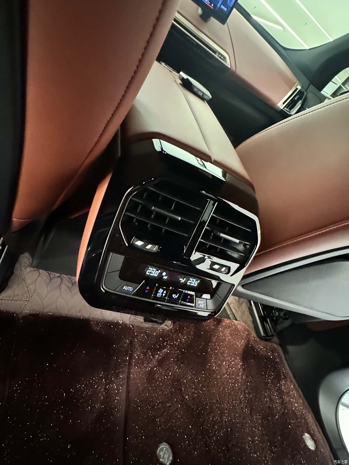 BMW iX, 2024 14