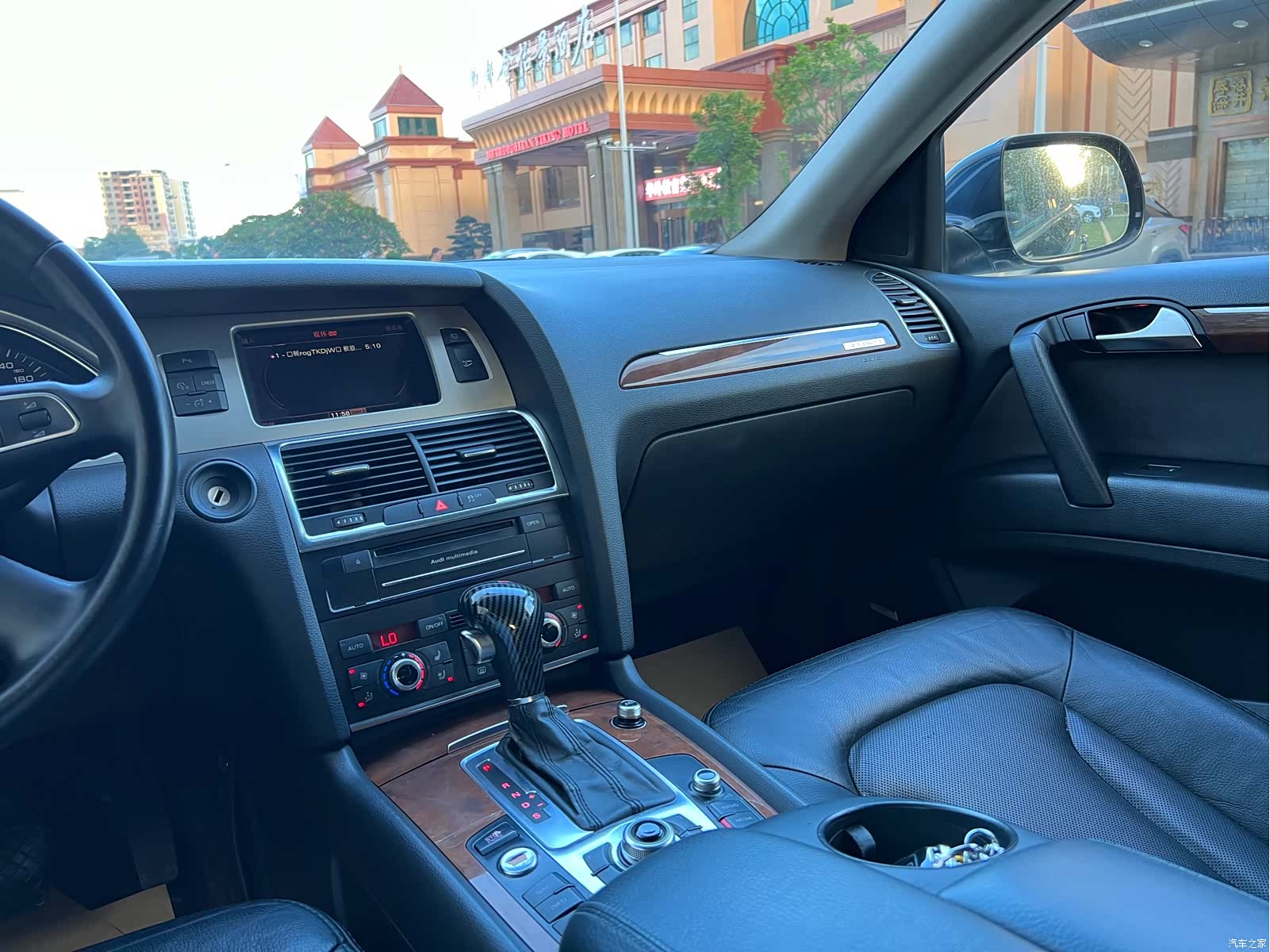 Audi Q7, 2011 16
