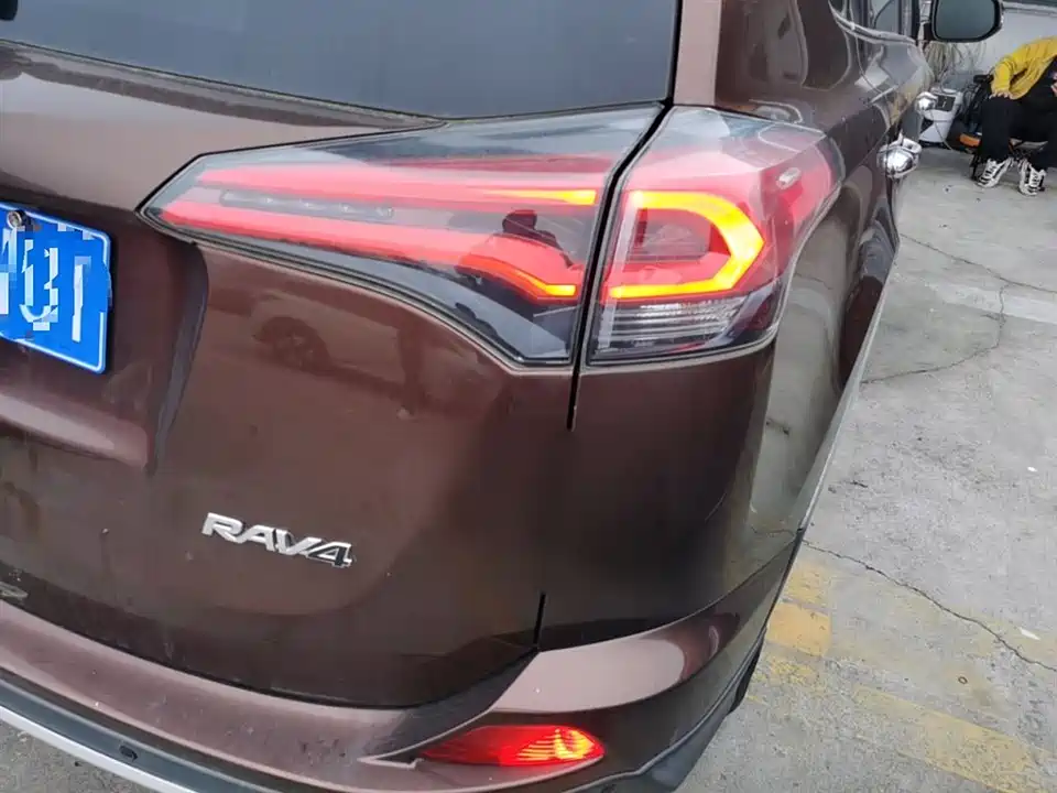 Toyota RAV4 Rongfang