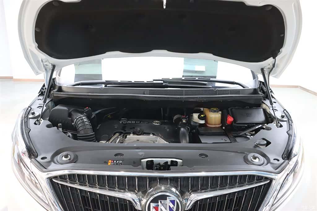 Buick GL8, 2019 27