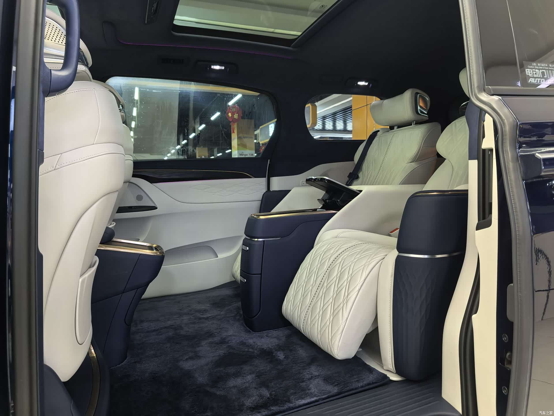 Buick GL8, 2021 6