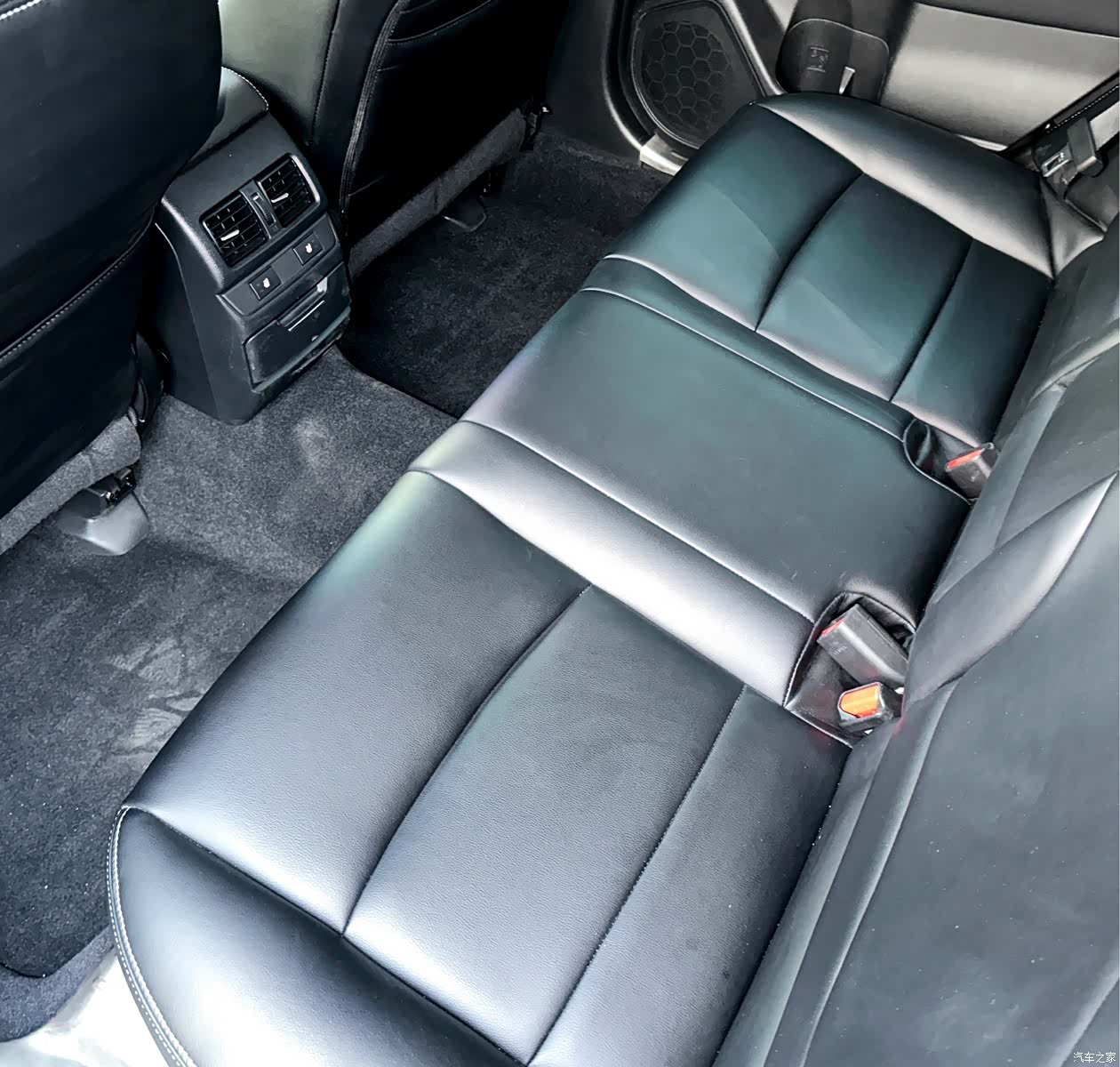 Subaru Outback, 2015 8