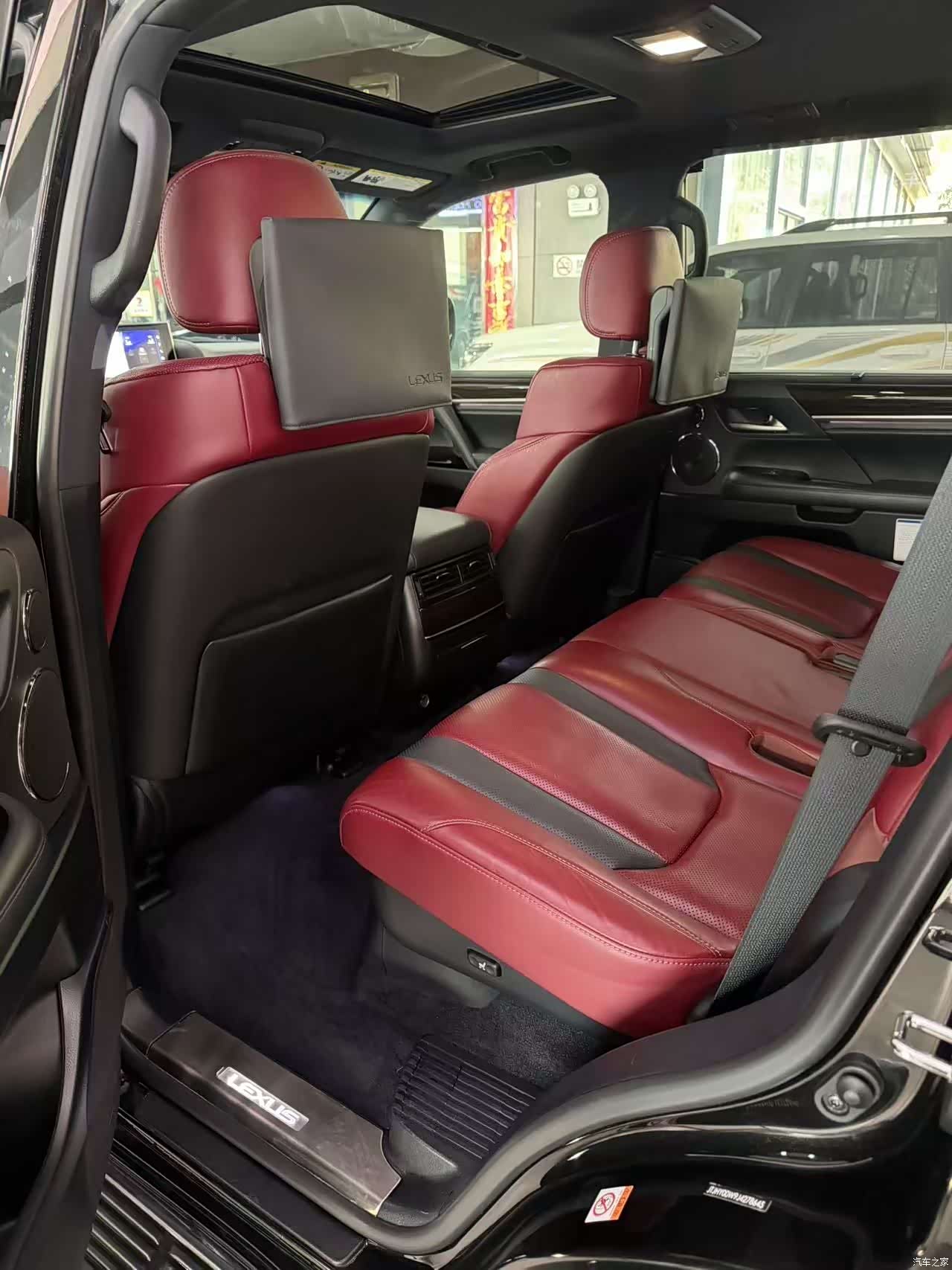 Lexus LX, 2019 18