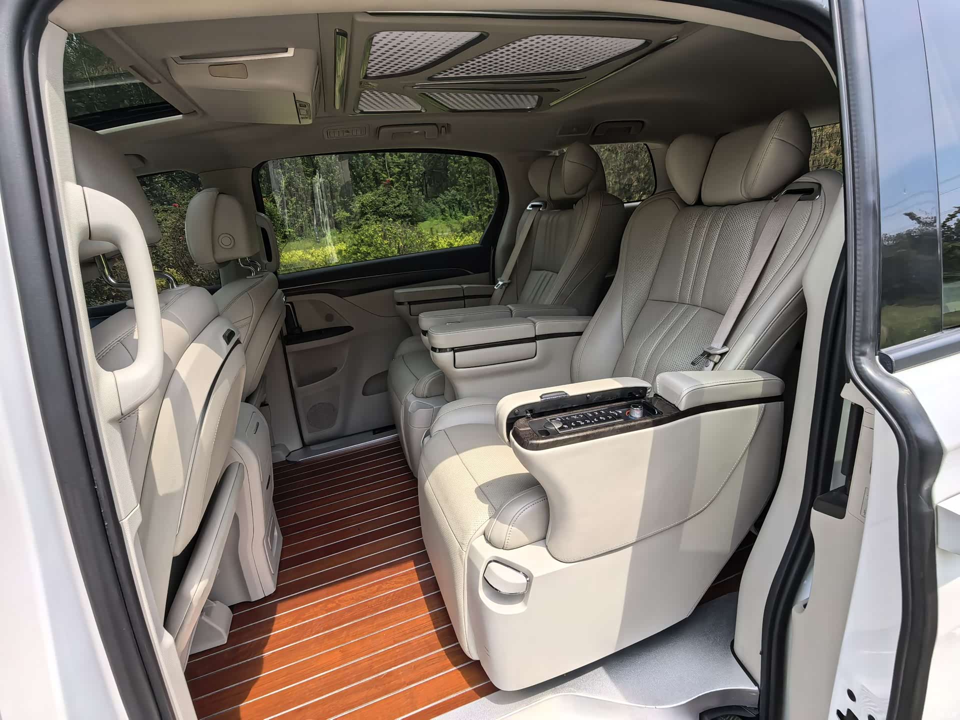 Buick GL8, 2021 11
