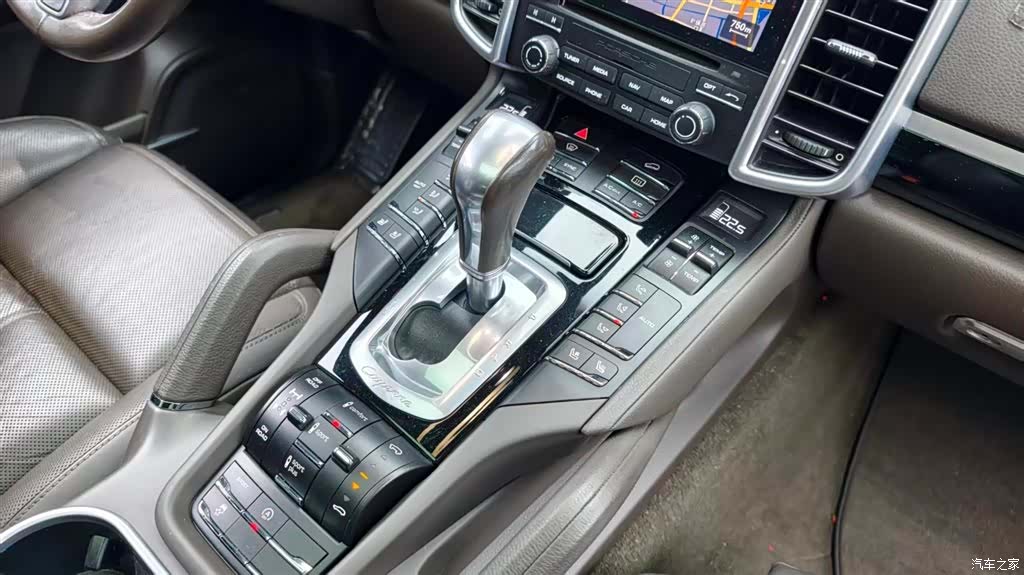 Porsche Cayenne, 2017 13