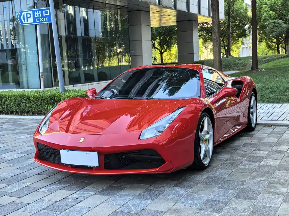 Ferrari 488