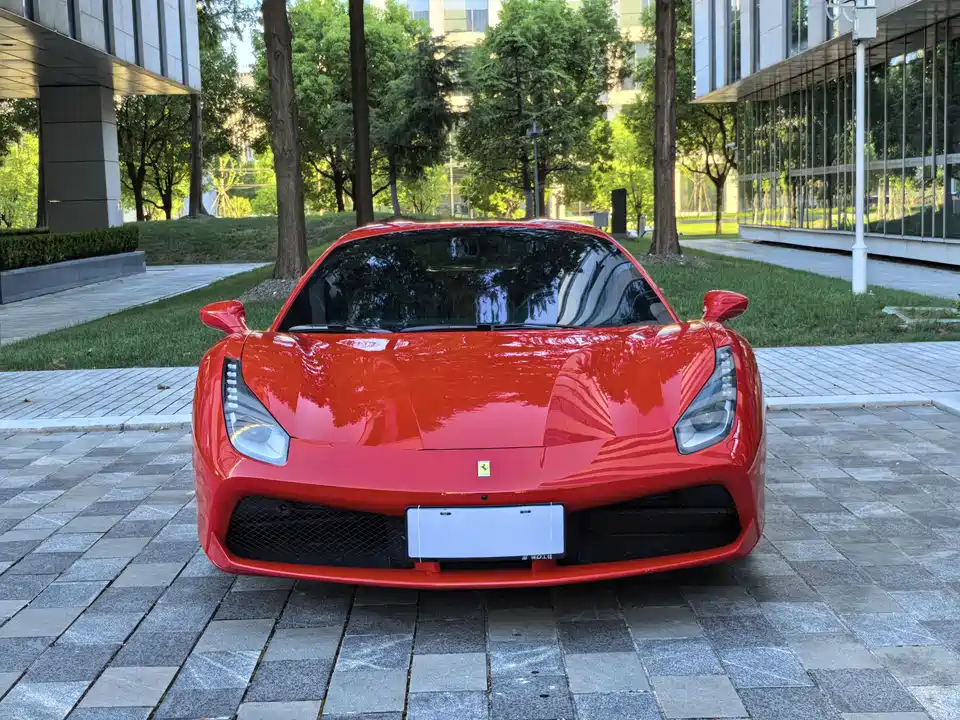 Ferrari 488