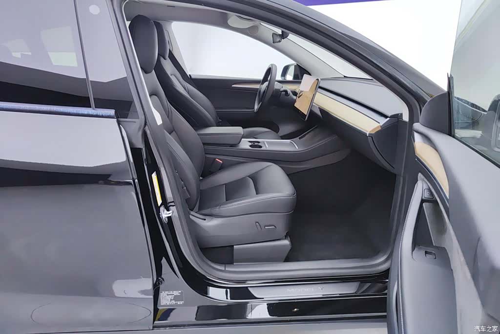 Tesla Model Y, 2021 8