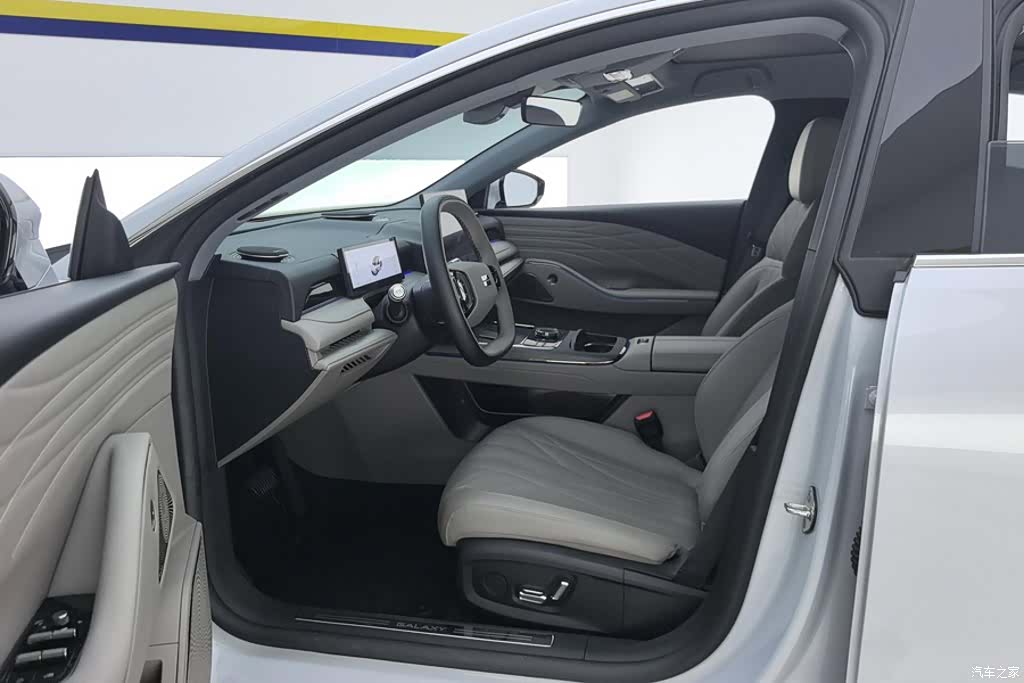 Geely 8, 2026 9
