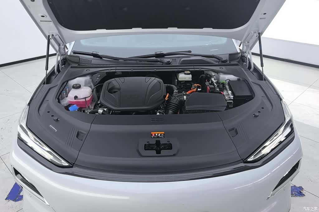 Geely 8, 2026 10