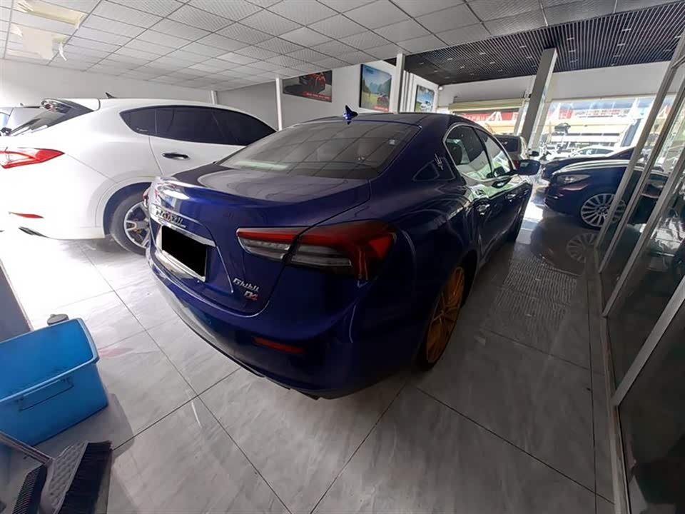 Maserati Ghibli Maserati Ghibli