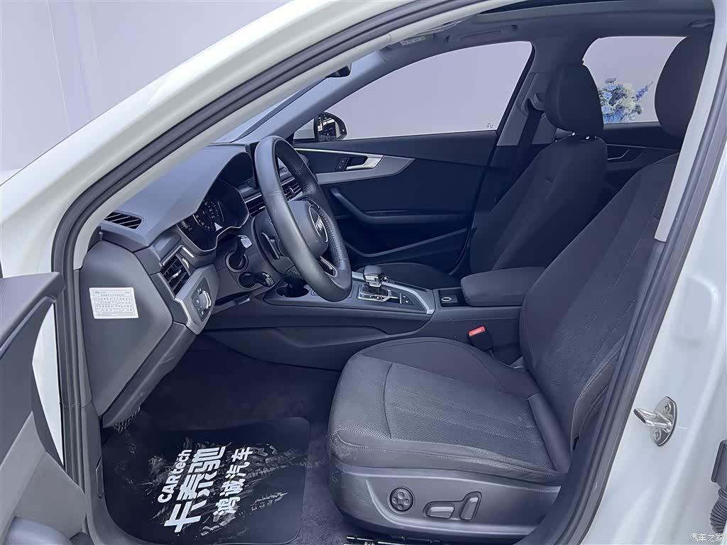 Audi A4L, 2019 25