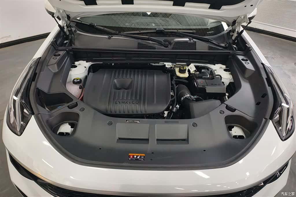 Lynk & Co 01, 2024 10