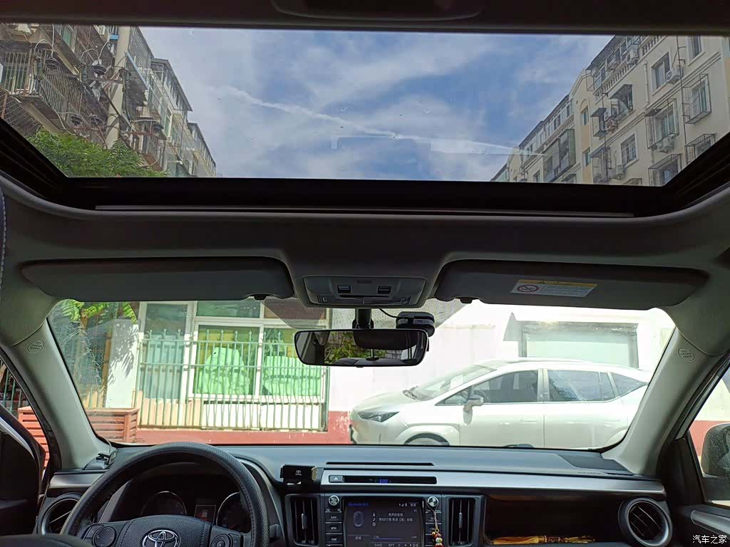 Toyota RAV4, 2017 9
