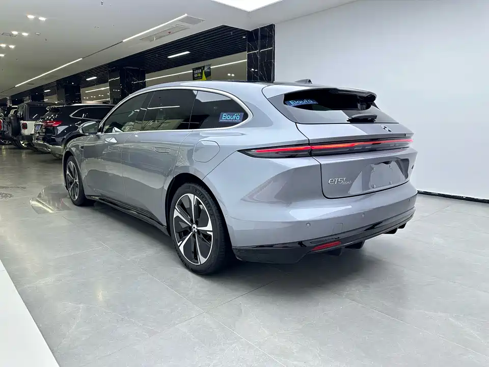 NIO ET5T