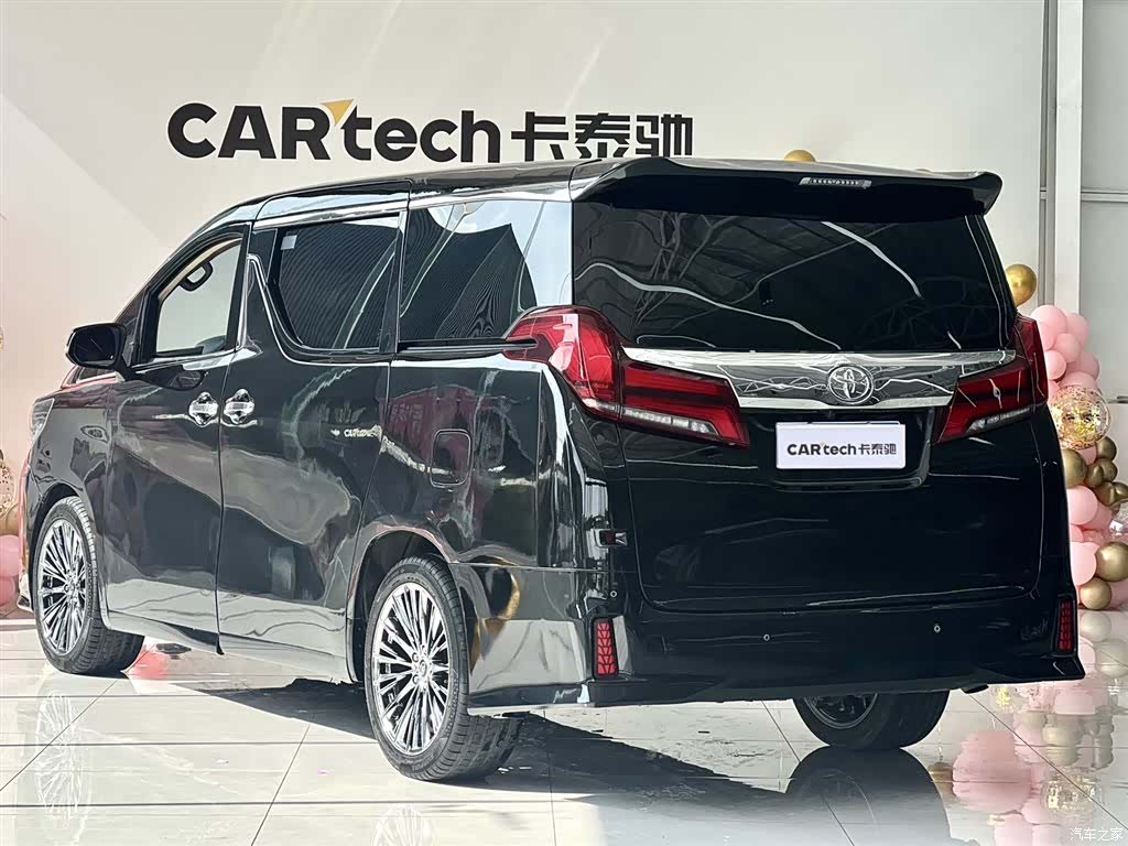 Toyota Alphard, 2012 7