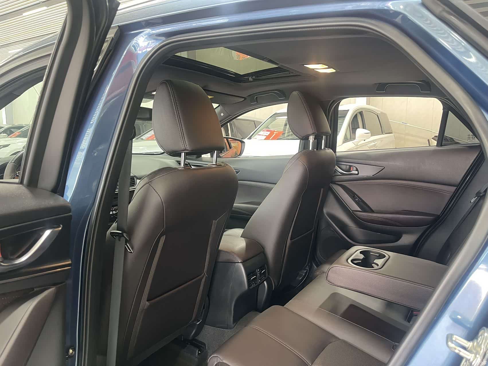 Mazda CX-4, 2020 13