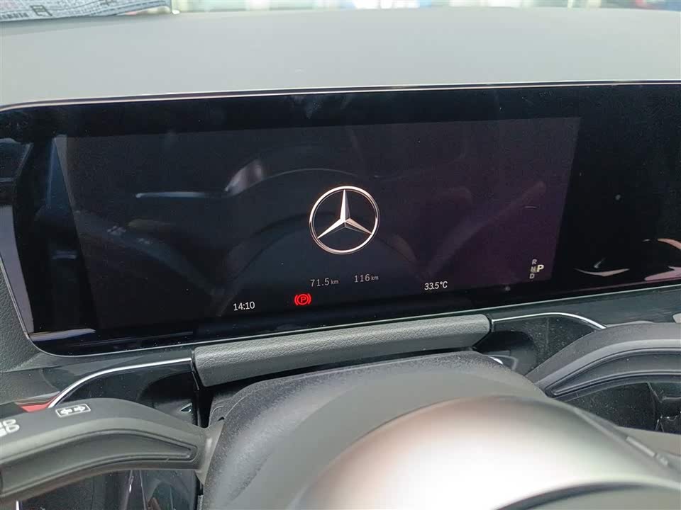 Mercedes-Benz GLA Mercedes-Benz GLA
