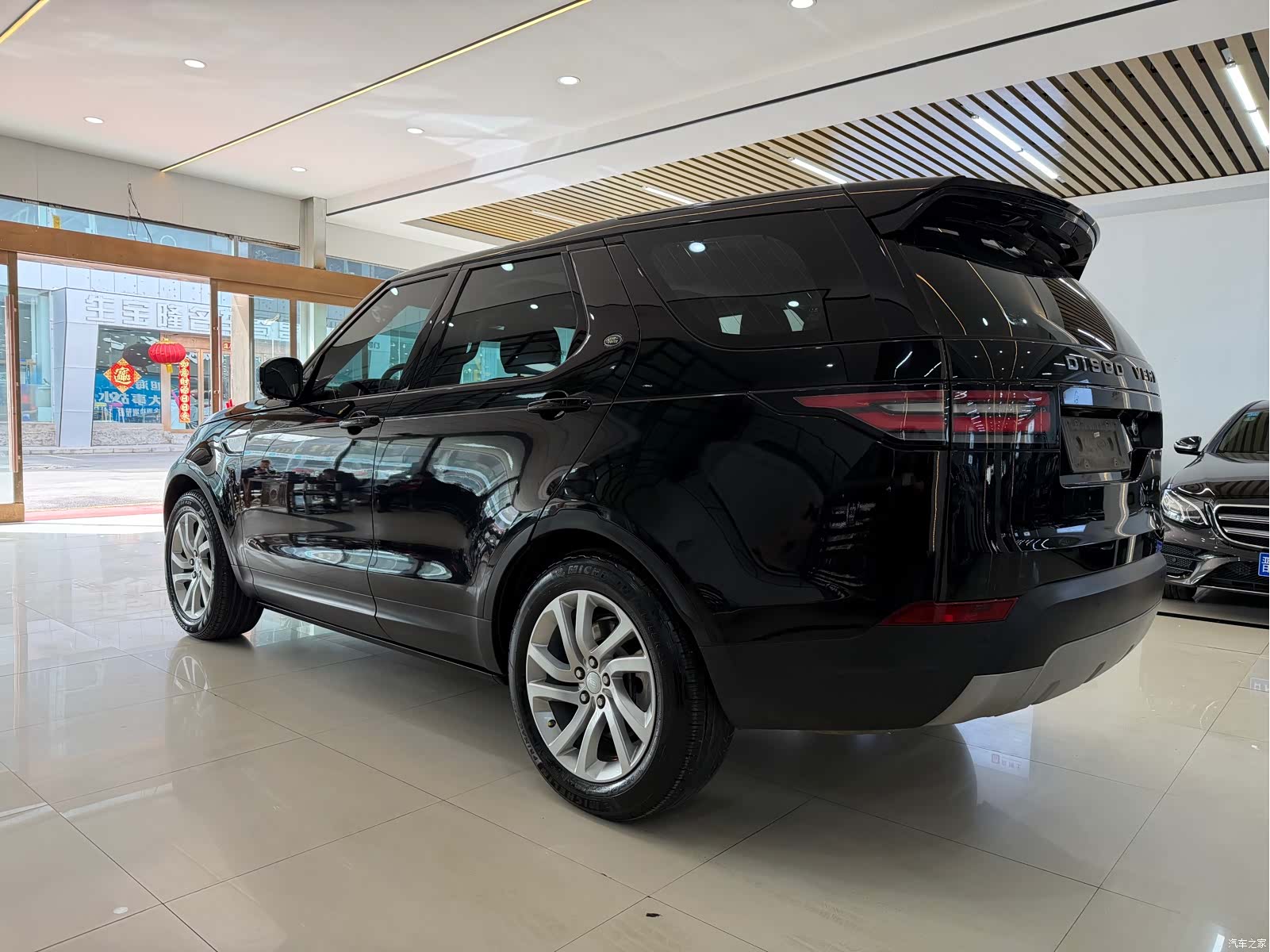Land Rover Discovery, 2017 3