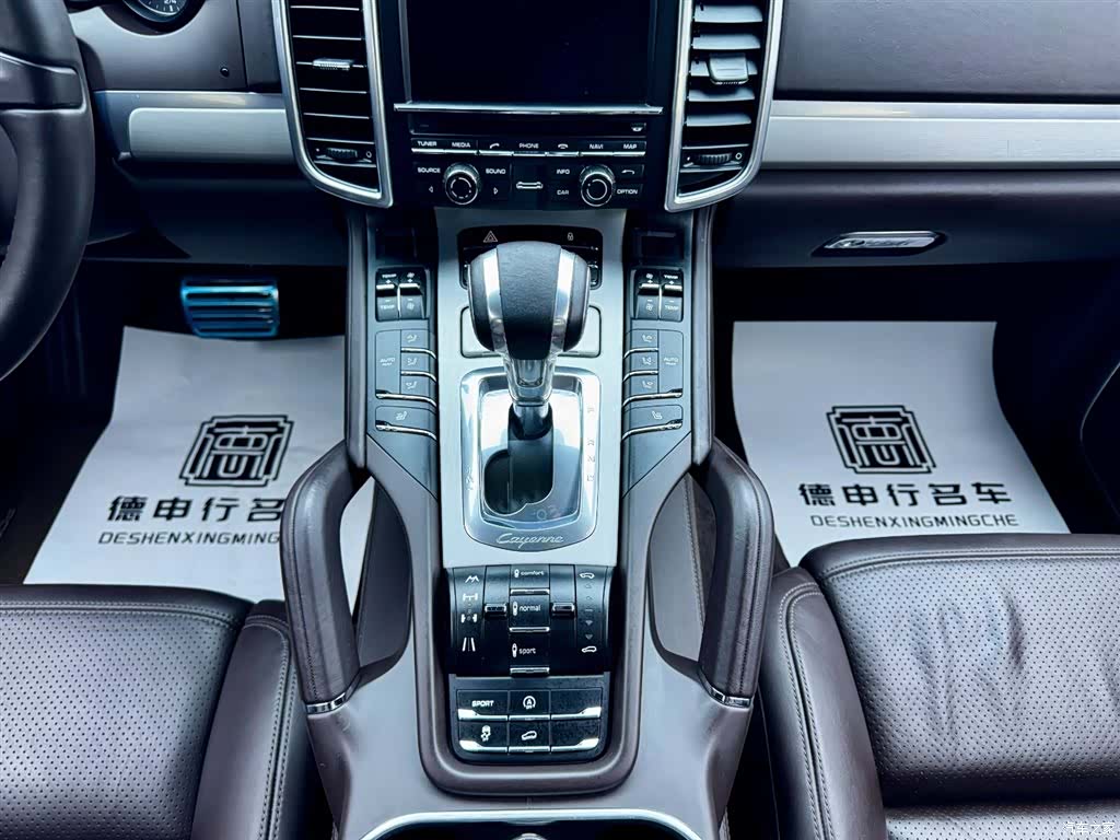 Porsche Cayenne, 2013 15