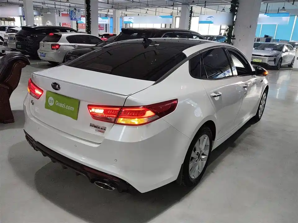 Kia K5