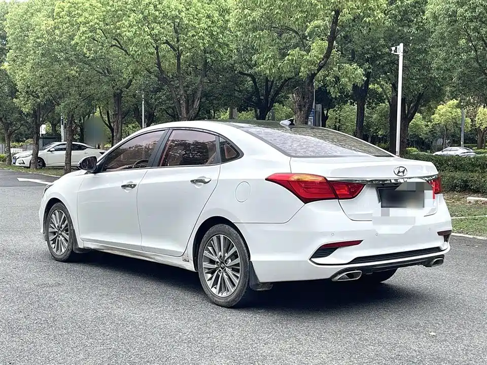 Hyundai Name picture