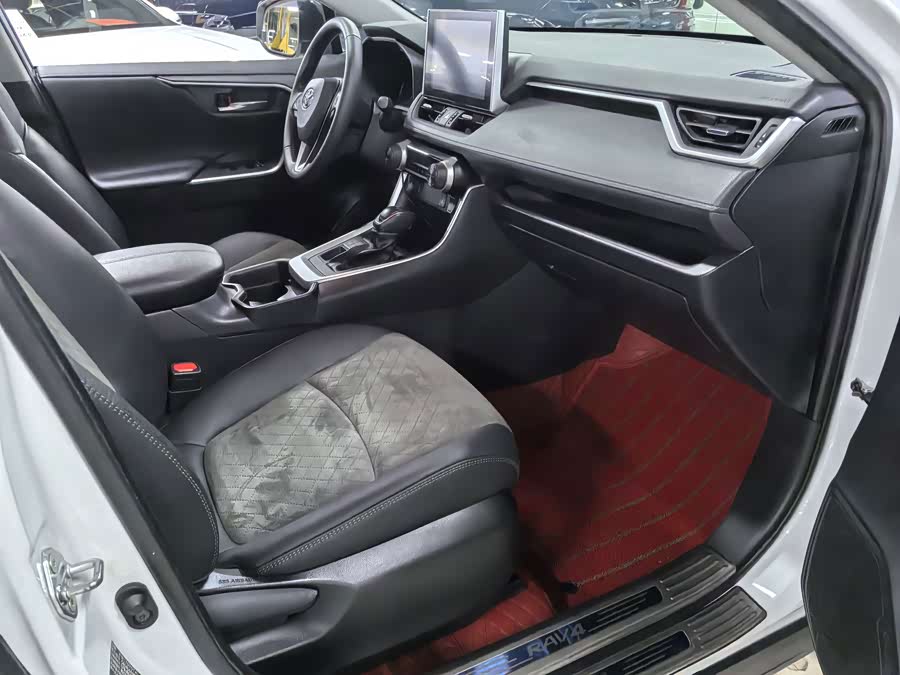 Toyota RAV4 2023, фото 10