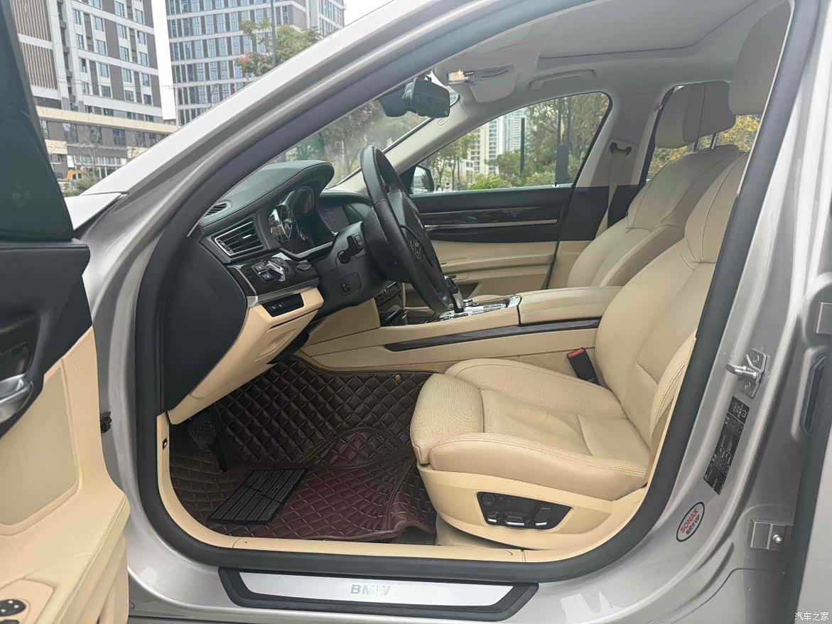 BMW 7 Series, 2013 4
