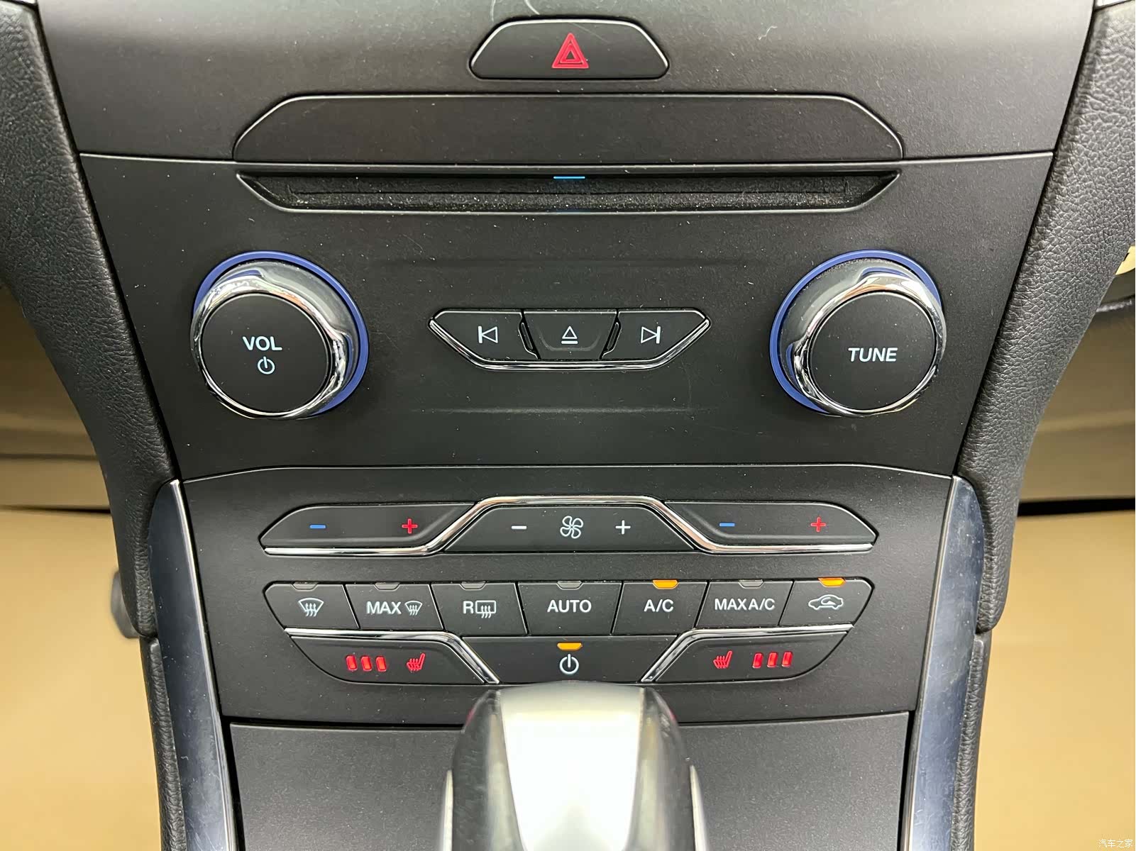 Ford Edge, 2020 14