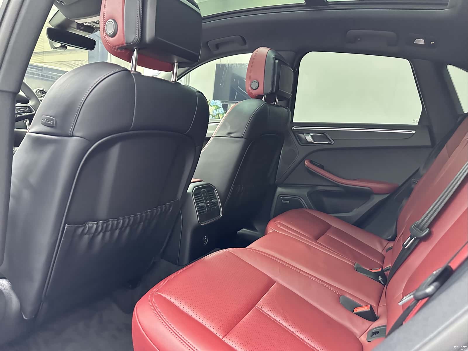 Porsche Macan, 2023 13