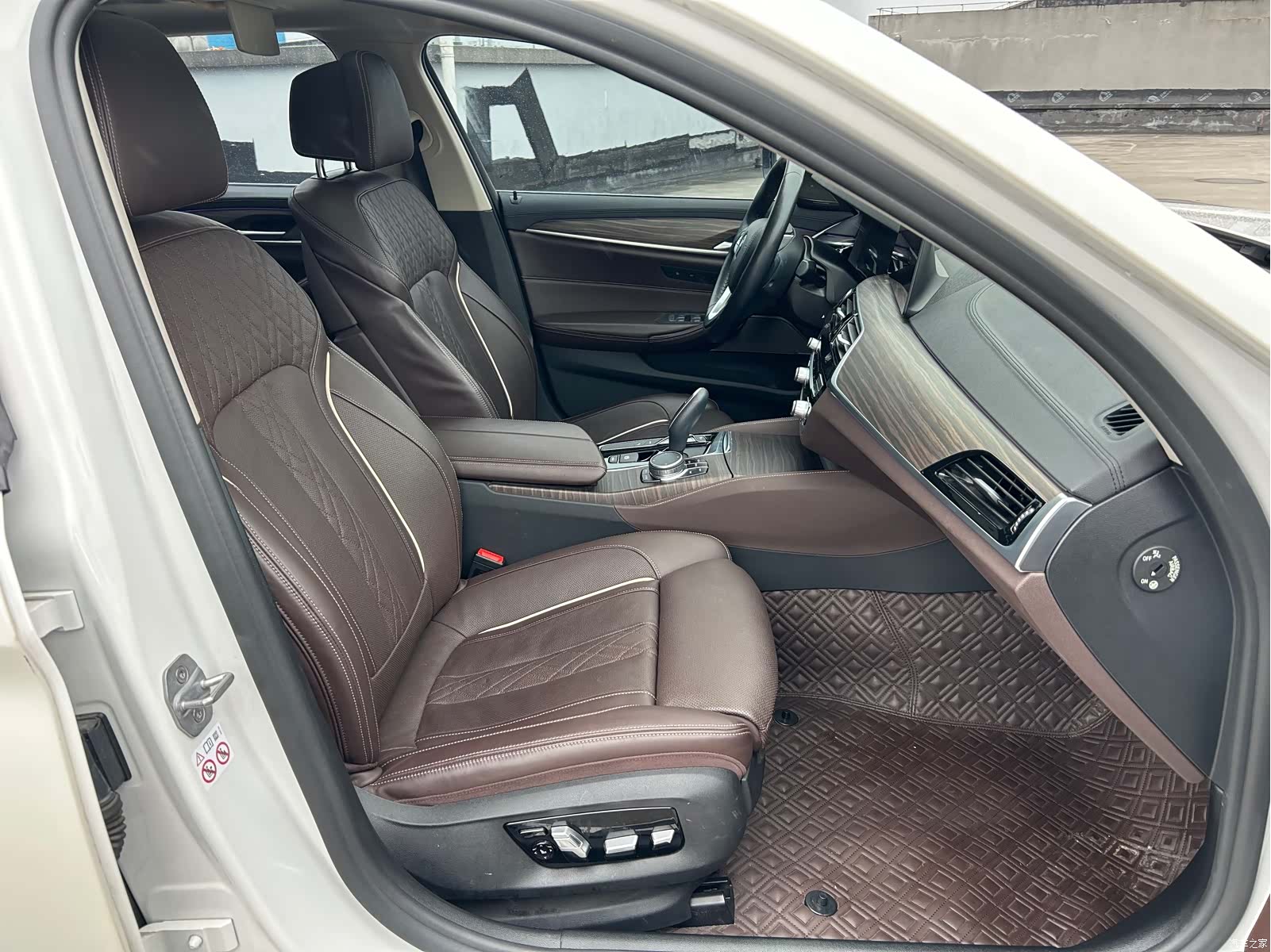 BMW 5 Series, 2019 15