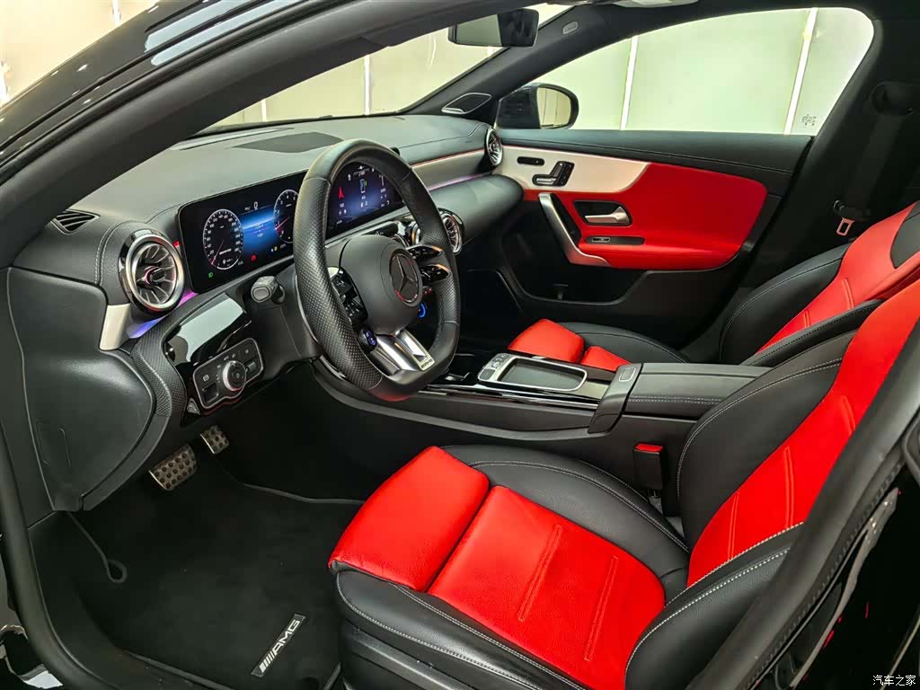 Mercedes-Benz CLA, 2025 все фото