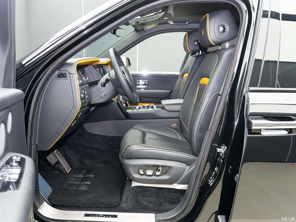 Rolls-Royce Cullinan, 2021 7