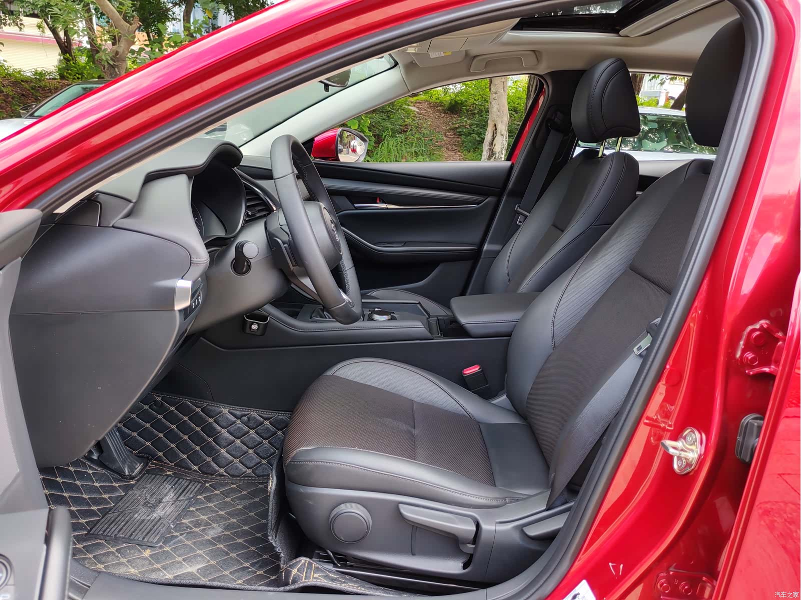 Mazda Mazda3, 2023 16
