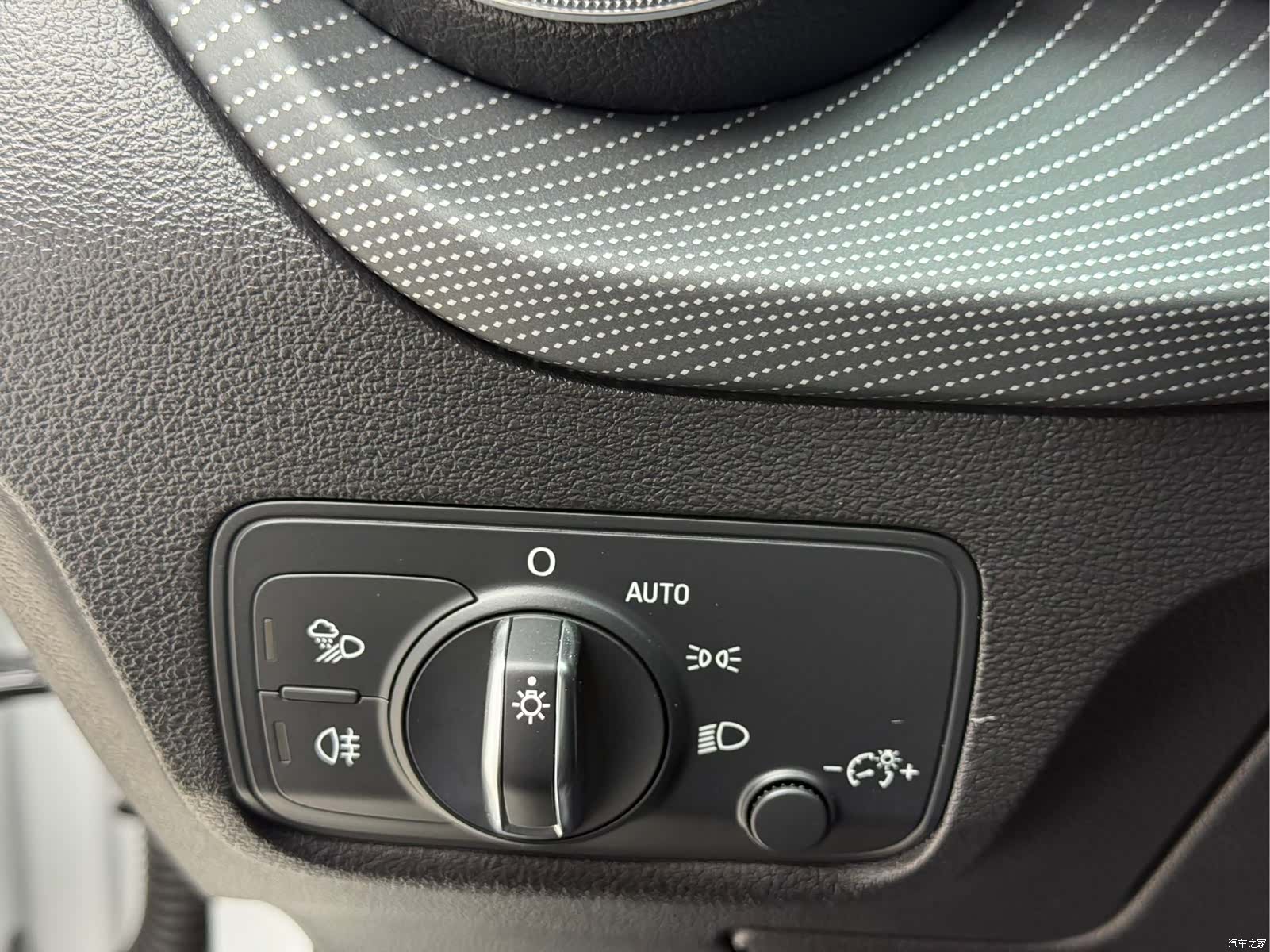 Audi Q2L, 2022 20