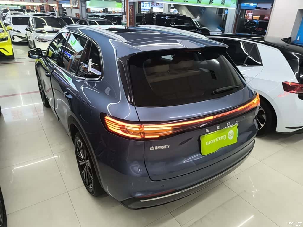 Geely 7, 2025 все фото