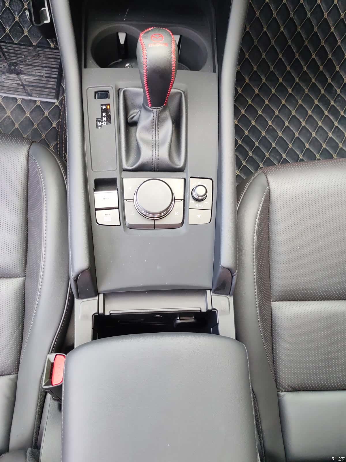 Mazda Mazda3, 2023 11