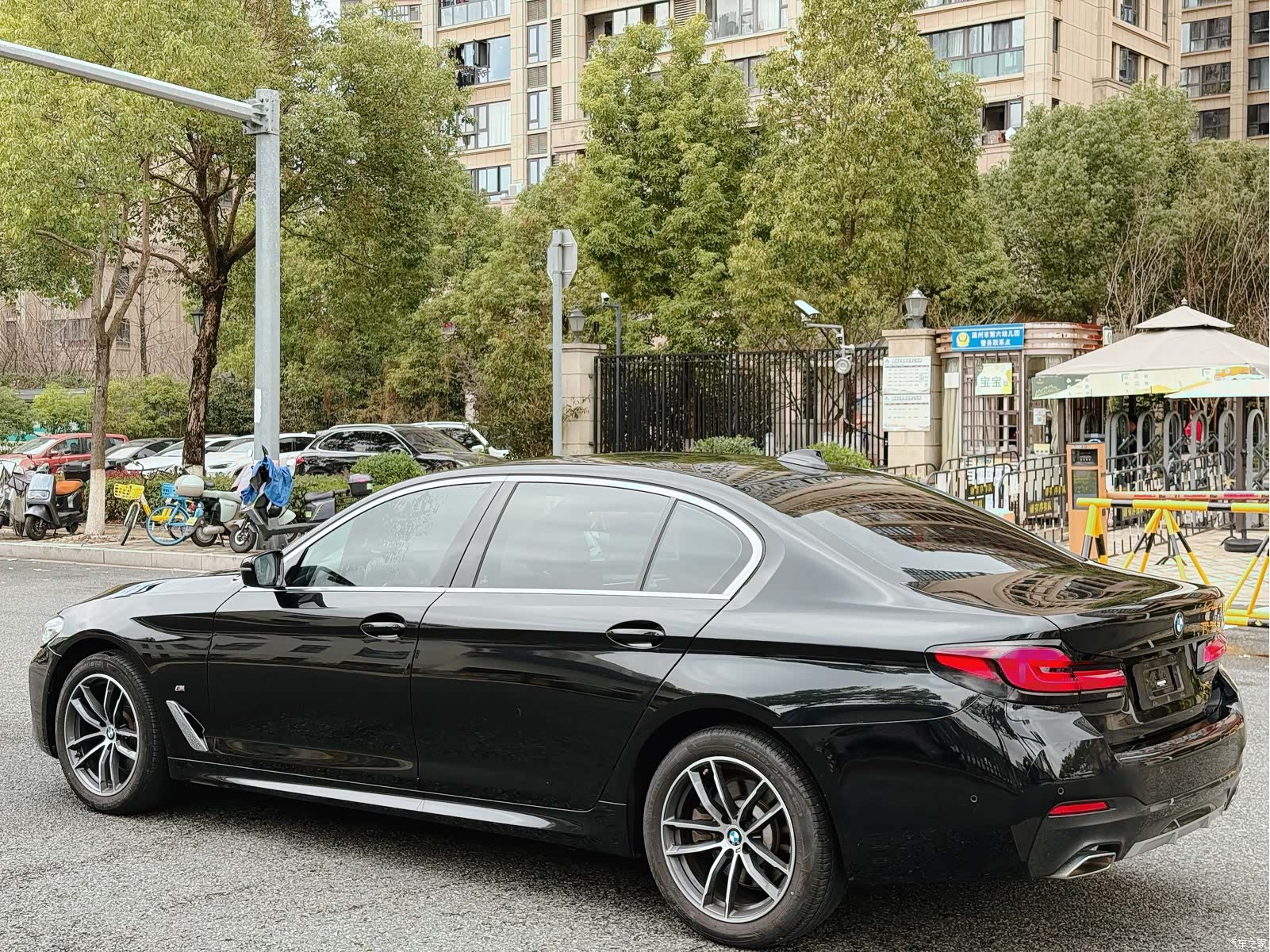BMW 5 Series, 2023 все фото