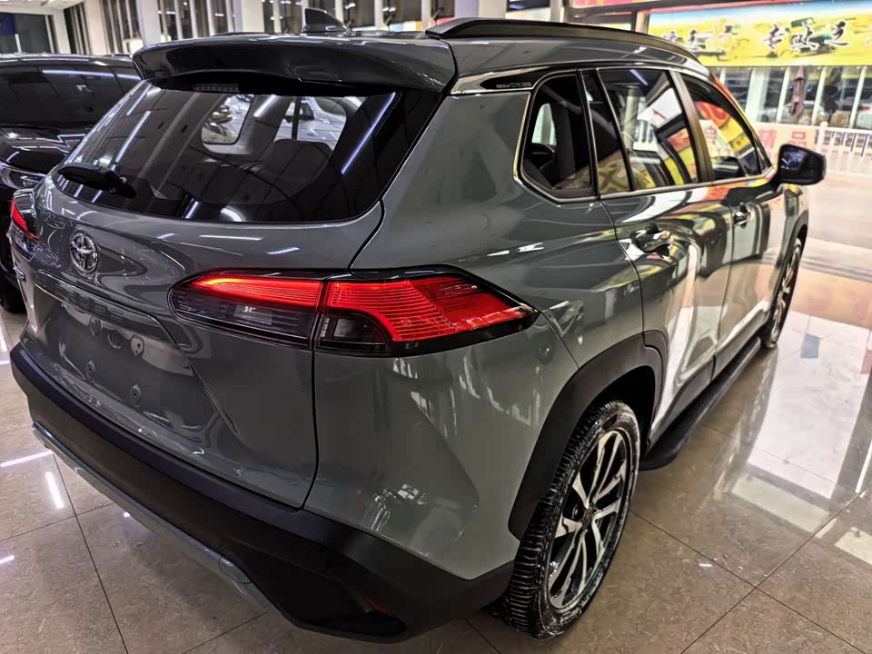 Toyota Corolla Sharp amplifier